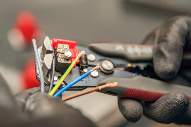 Best 24-Hour Electrician  in Maryville, MO